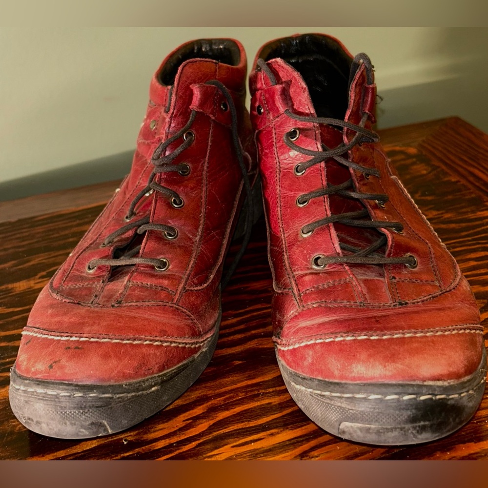 Women’s Red Leather Shoes - Picture 4 of 5